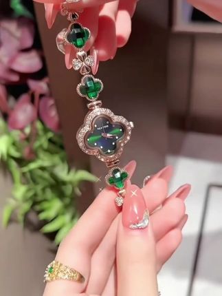 送女朋友的幸运四叶草时尚手表#女表 #总有一款适合你 #礼物 #送女生礼物 #手表