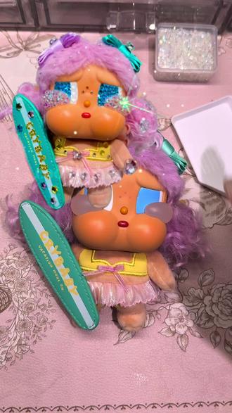 🍬crybaby一起冲浪钻改教程来咯~#改娃 #哭娃 #crybaby #手工diy#抖音潮流玩家