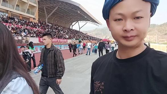 2026年,马年看赛马,马到成功。#盐津 #景区人山人海 #观众视角 #比赛现场 #景区开放