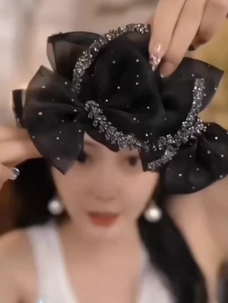 #上热门 AB面抓夹满天星蝴蝶结气质百搭抓夹后脑勺盘发夹小香风鲨鱼夹发饰#头饰发饰#精致女人必备#时尚百搭#美出高级感