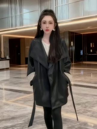 皮衣外套#初秋一周不重样穿搭 #森系少女感穿搭 #说好的随便穿穿去看秀 #早秋穿搭三分钟出门不是梦 #早秋焦糖色氛围感穿搭