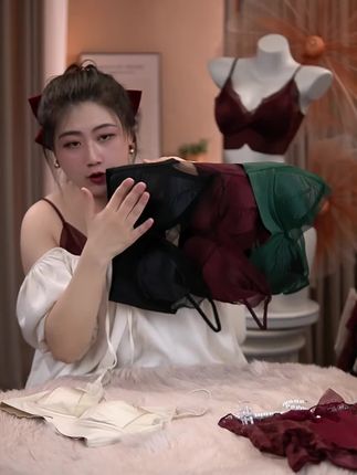 能穿到200斤的肉肉女生专属美背式内衣! 超薄也能超有型!大胸显小拖得住,小胸不空不外扩!#贴身衣物 #好物推荐🔥 #显瘦穿搭 #美出高级感 #美背