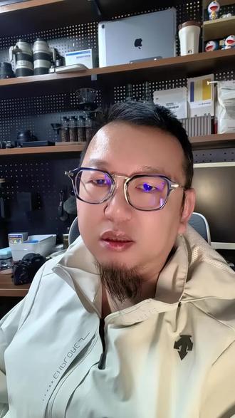 华莱士退市,穷人的生意还能做吗
#华莱士退市 #商业模式 #毛利率 #越努力越穷的原因