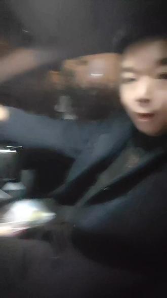 兄弟姐妹们支持贵州的原创歌曲不