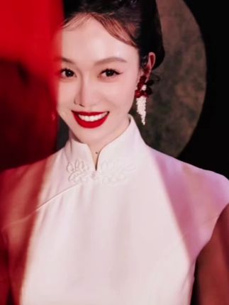 这个黑椒罗氏虾绝了太好吃了,一定要去试试黑椒大虾#姜妍#姜妍厨娘天花板 #黑胡椒酱#罗氏虾做法#黑胡椒调味料