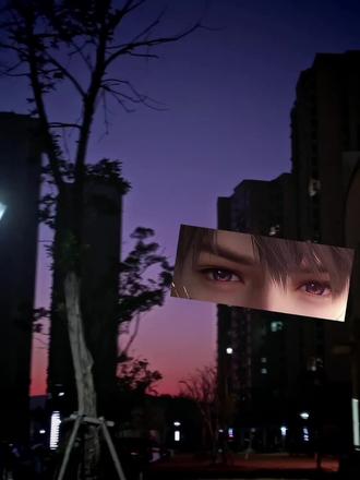 爱是你早已渗透到我生活的每个场景。夏以昼,情人节快乐!
#恋与深空夏以昼 #情人节 #晴空节