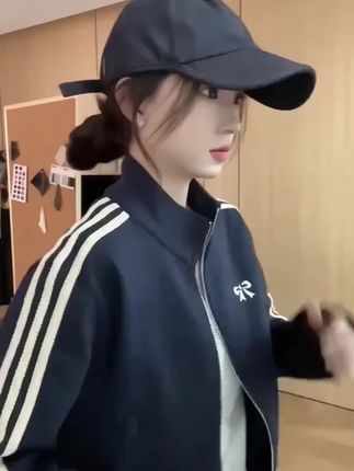 #早秋韩系穿搭#三条杠短外套#女装春秋款#小个子巨好看的#开衫夹克上衣