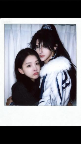 真的好甜!和少冬瓜合照ai指令制作教程来了!#豆包ai #豆包P图已经nextlevel了 #豆包爆改真有两下子 燕云十六声p图指令 #少冬瓜 #燕云十六声 少冬瓜ai合照 少冬瓜ai合照指令