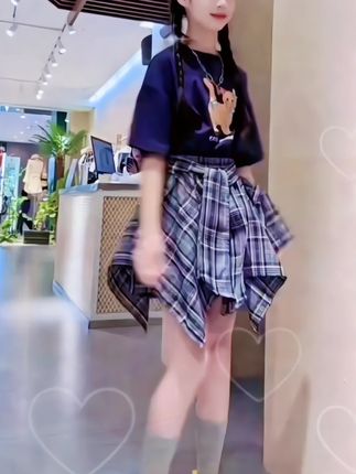 #我要上热门 女童夏装棉质短袖T恤不规则裤裙套装中大童洋气小猫格子百褶裙子#高品质童装 #夏季穿搭 #生女儿就是用来打扮的 #这也太好看了 @DOU+小助手 @DOU+上热门