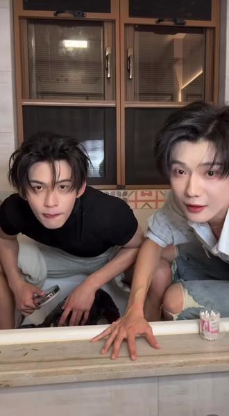 你俩在玩什么鸳鸯戏水#云熠 #云熠星河 @云旗Yunqi @郝熠然