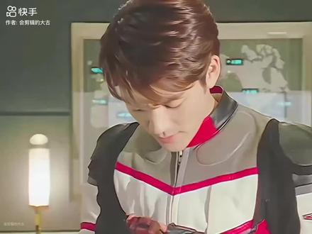 “大古变成了戴拿奥特曼” #戴拿奥特曼 #迪迦奥特曼