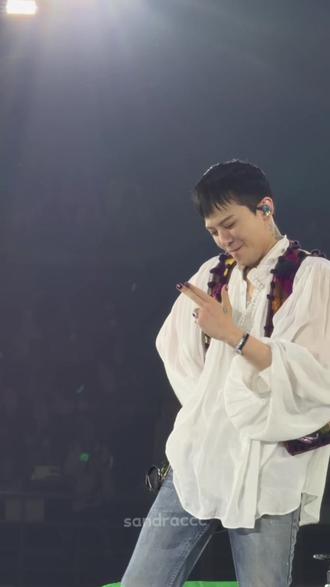 我不允许有任何人没有看过权志龙跳刀马舞 #权志龙 #权志龙粉丝见面会 #刀马刀马 @抖音小助手