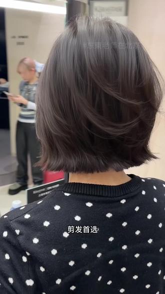 2026最火短发#外翻翘翘头 剪完颜值翻倍!
#东東老师在北京#减龄短发北京#北京三里屯onhair#林更新的理发店北京