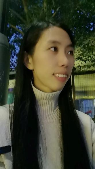 养女儿的意义,难道就是为了帮衬弟弟?替儿子减轻负担吗?懂事的孩子,就应该被欺负吗?#父母#女儿#日常唠嗑#家庭教育#讨论