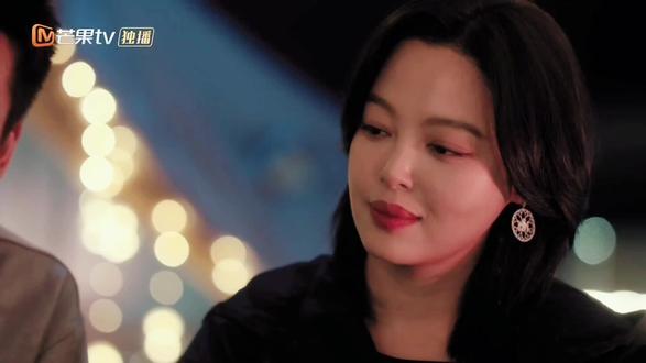 唐律这个表白太爽了吧。拉过来一个么么哒,也给太给我们女人长面子。这个康律十有八九不对劲,中了唐律爱情的毒😁