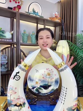 杏花村和为贵收藏酒#高端瓷器 #工艺品摆件 #高档大气上档次 #杏花村#纯粮食酿造