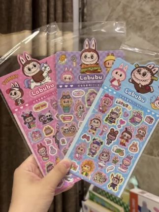 谁还没有几十个拉布布啊 个个都超可爱,丑萌丑萌的!#少女心爆棚 #labubu #镭射贴纸#爱了爱了