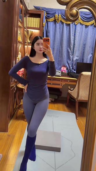 再也不用浪费时间早起涂粉底液了,一个气垫轻松搞定无瑕肌!5秒上妆超省时,水润服帖不卡粉,随时补妆,姐妹们闭眼入#日常分享#苗家阿美#美妆#无暇底妆#气垫