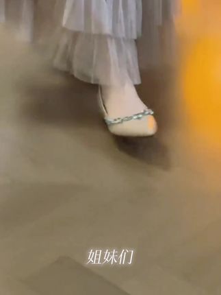 尖头小个子内增高3cm单鞋女气质温柔裸色水钻软漆皮配裙子晚晚鞋