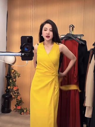 #高级感穿搭 #气场全开 #穿出不一样的风格 #优雅气质穿搭 #裙装穿搭
