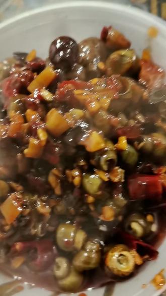 这咋办,上啥菜就想吃啥😄#下饭菜 #麻辣田螺的做法 #自制辣椒酱 #分享家乡美食