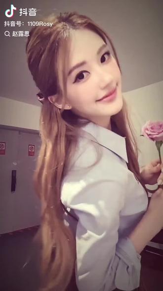 制作不易请多点赞!谢谢^ω^ 看完这条视频后你还想黑赵露思吗?#小石榴虞书欣 #赵露思