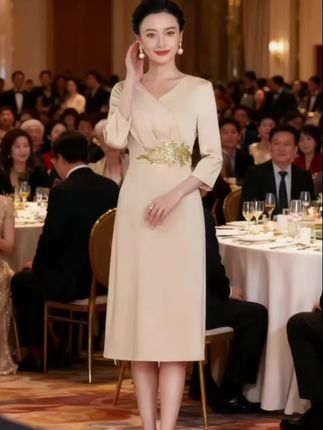 #喜结良缘 #新款香槟色喜妈妈礼服#美出高级感 #谁穿谁好看#穿搭 #优雅气质 #精致优雅