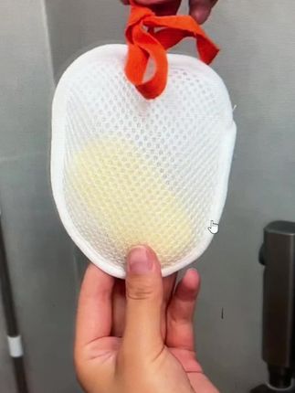 用它装肥皂洗澡真舒服,不滑起泡还很绵密丰富#三明治肥皂袋起泡网