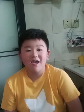 这个价到手6大瓶栀子花香洁厕液,真的太划算了!清洁力非常好,而且这个香味太好闻了!刷完马桶都是香香的!#超便宜超划算#马桶洁厕剂#洁厕剂推荐#居家好物,