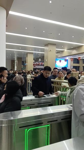 初五来九华山人真多