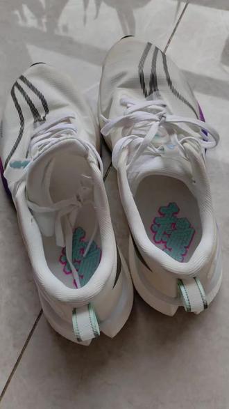 #李宁赤兔8pro 穿着太舒服了,孩子都不愿穿其他的鞋子了,但是脏了好难刷啊🤦♀️,哪个姐妹有好的办法啊?#李宁赤兔8跑鞋 #李宁跑鞋 #李宁赤兔跑鞋 #体考战鞋 @DOU+上热门 @抖音创作小助手