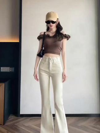 蜜蜜穿搭米白色美式蜜桃臀微喇牛仔裤女2025秋季弹力提臀马蹄裤子#美式微喇牛仔裤 #蜜桃臀牛仔裤 #2025秋季女装 @DOU+好生意 @DOU+小助手