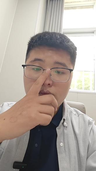 初三二模考试 关于初三二模考试,王老师寄语:“不要浮躁,静下心来,放平心态,规范书写,合理的分配做题时间”。#中考 #二模#初三 #内黄