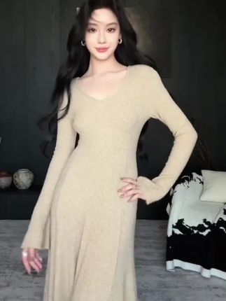 御姐风穿搭针织套装秋季v领长袖连衣裙搭配披肩两件套#连衣裙披肩套装 #针织连衣裙穿搭 #披肩套装 #御姐穿搭 #韩系简约穿搭