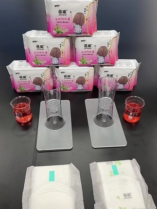 没有对比就没有伤害,姨妈一涌而出就能够吸住的姨妈巾,一起来试试吧!#自用好物推荐 #好用不贵 #生活必备 #实拍