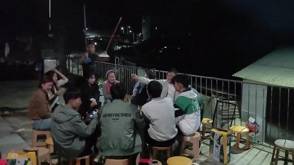 #烧烤大师 #群众演员 #云南巅峰赛 #电鱼舞
想吃什么鱼自己电