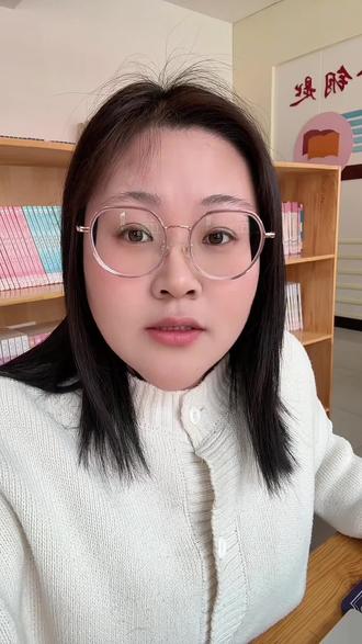 联想小新蓝牙无线鼠标,颜值高、反应灵敏,充一次电可以用很久!#联想小新 #无线鼠标 #办公用品 #必备 #好物测评