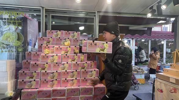阿怀 妹妹 快来吃芭乐吧#芭乐