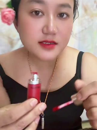 很显白的唇釉!