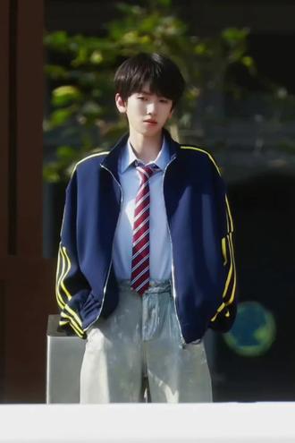 不是说好相信左奇函吗 怎么又剩他一个人#左奇函 音频cr:ks萌奇酱酱