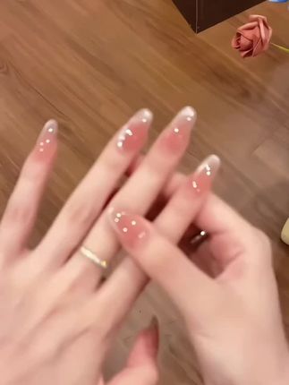 #美甲 裸色冰透玻璃珠猫眼美甲真的太好看了#穿戴甲 #美甲片