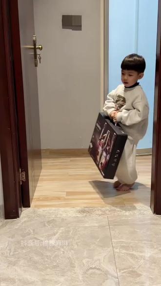 磁力拼装机器人钢铁侠儿童玩具车变形金刚积木3-8岁男孩生日礼物#磁力拼装机器人 #儿童玩具 #变形金刚积木 #钢铁侠玩具 #变形金刚玩具