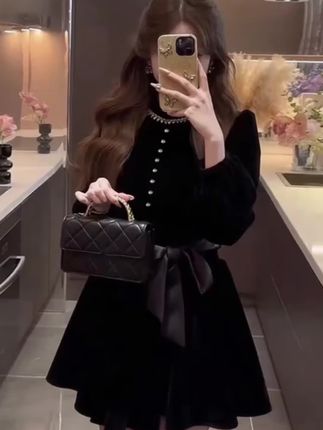 法式气质穿搭连衣裙