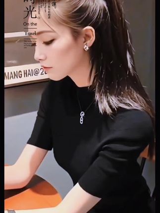 2025秋季新品亲肤半高领五分袖打底衫女紧身薄款针织中袖气质上衣#时尚穿搭 #时髦穿搭 #气质范