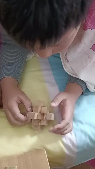 鲁班锁小九通的拼装和拆解方法