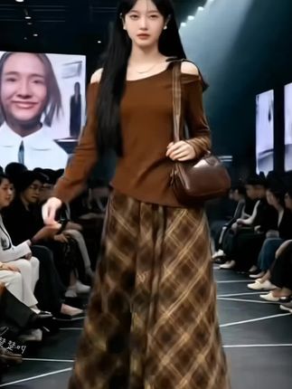 #早秋穿搭公式来了#如果上班都穿流光高智风#早秋不费力显贵穿搭#微胖女生怎么穿出早秋氛围感#高个子女生的早秋穿搭