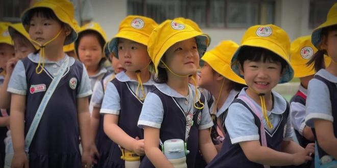 🌱智慧森林幼儿园·劳动美育月农耕之旅
走进清静缘农场,识作物、学耕种、享田园美食
亲手体验劳作不易,懂得珍惜粮食与劳动成果
童心遇田园,劳动伴成长✨
#社会实践活动意义 #幼儿园 #智慧森林#农场劳作