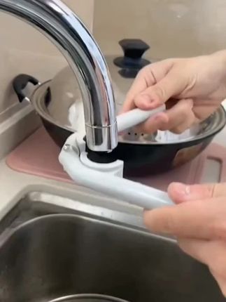 水龙头起泡器是可以拆下来清洗的,如果长时间不清洗,水垢和杂质会积聚,从而影响出水量。这个小扳手用来拆卸水龙头起泡器的!#水龙头起泡器扳手#居家好物 #好东西一起分享 #生活小帮手
