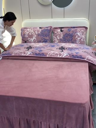 牛奶绒四件套大家不要觉得价格很便宜就怀疑它的质量,质量老好了,放心入,有运费险呢#冬天进被窝的正确方式