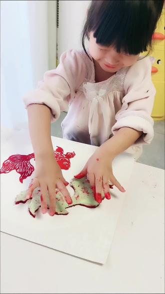 0基础新年手工|非遗拓印·年年有鱼
带娃感受传统文化~
#亲子手工#创意美术#拓印画#非遗拓印#年年有鱼创意画#